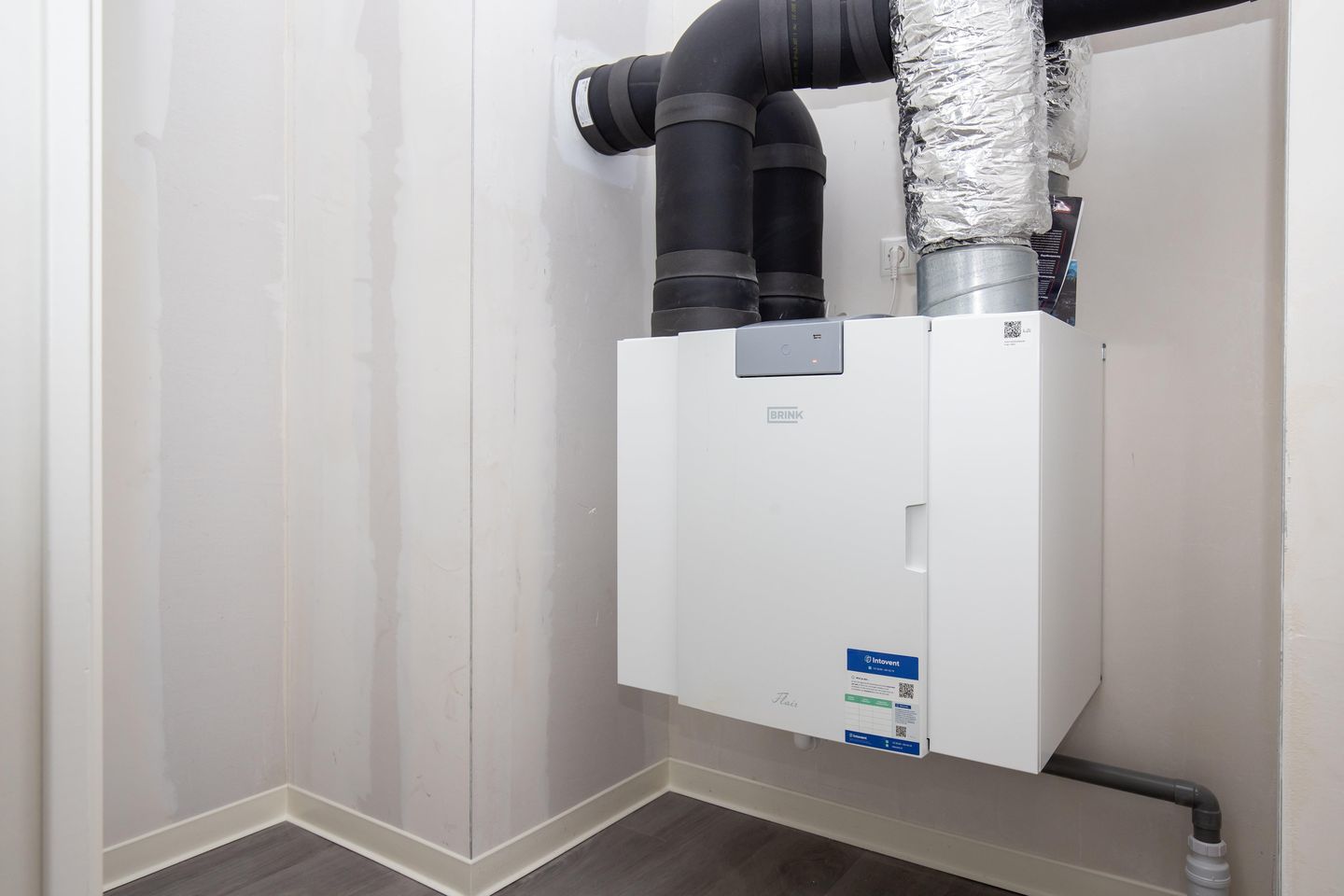 Photo 19 of Machinekamerplein 32-327