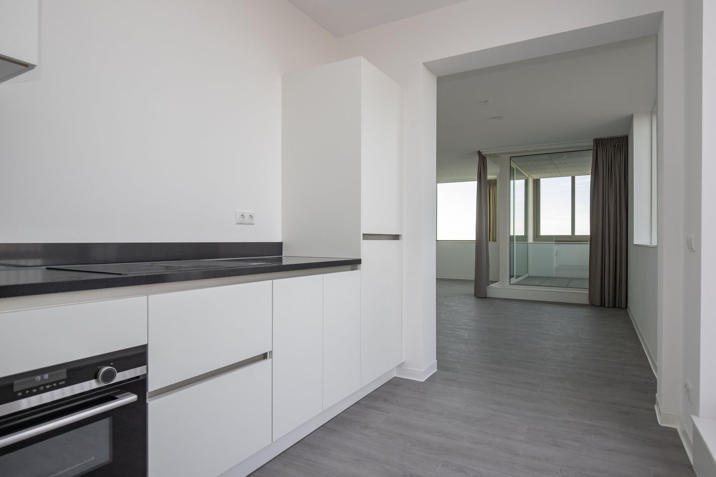 Photo 5 of Machinekamerplein 32-327