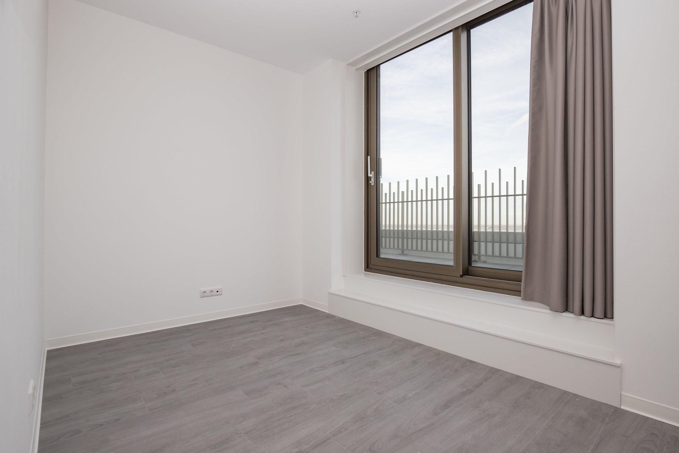 Photo 15 of Machinekamerplein 32-327