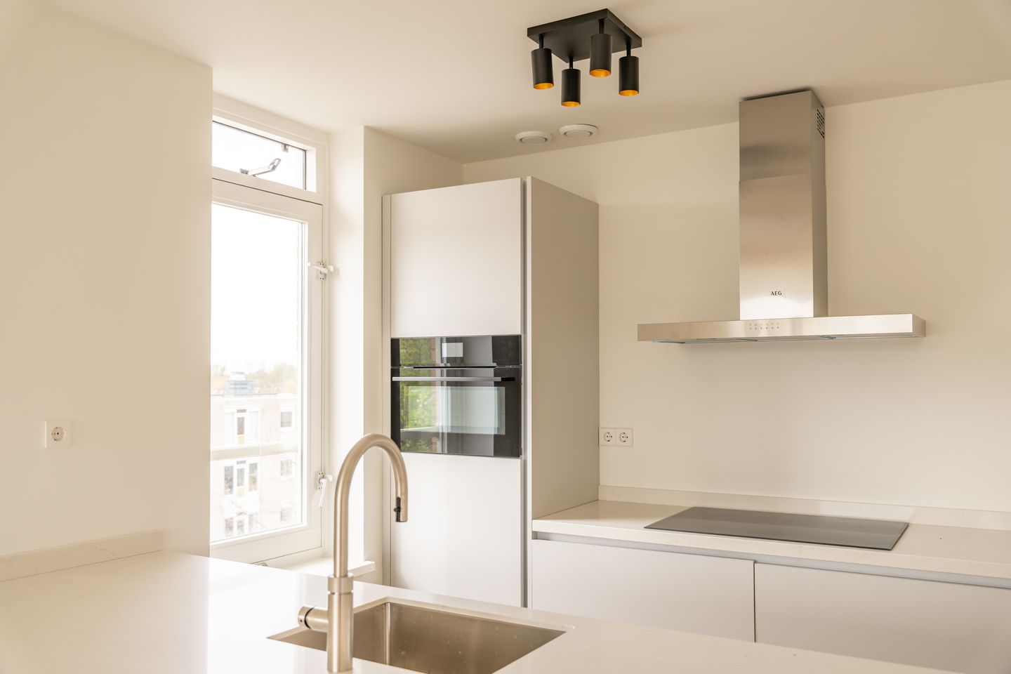 Foto 10 van Dr. Willem Dreesweg 323