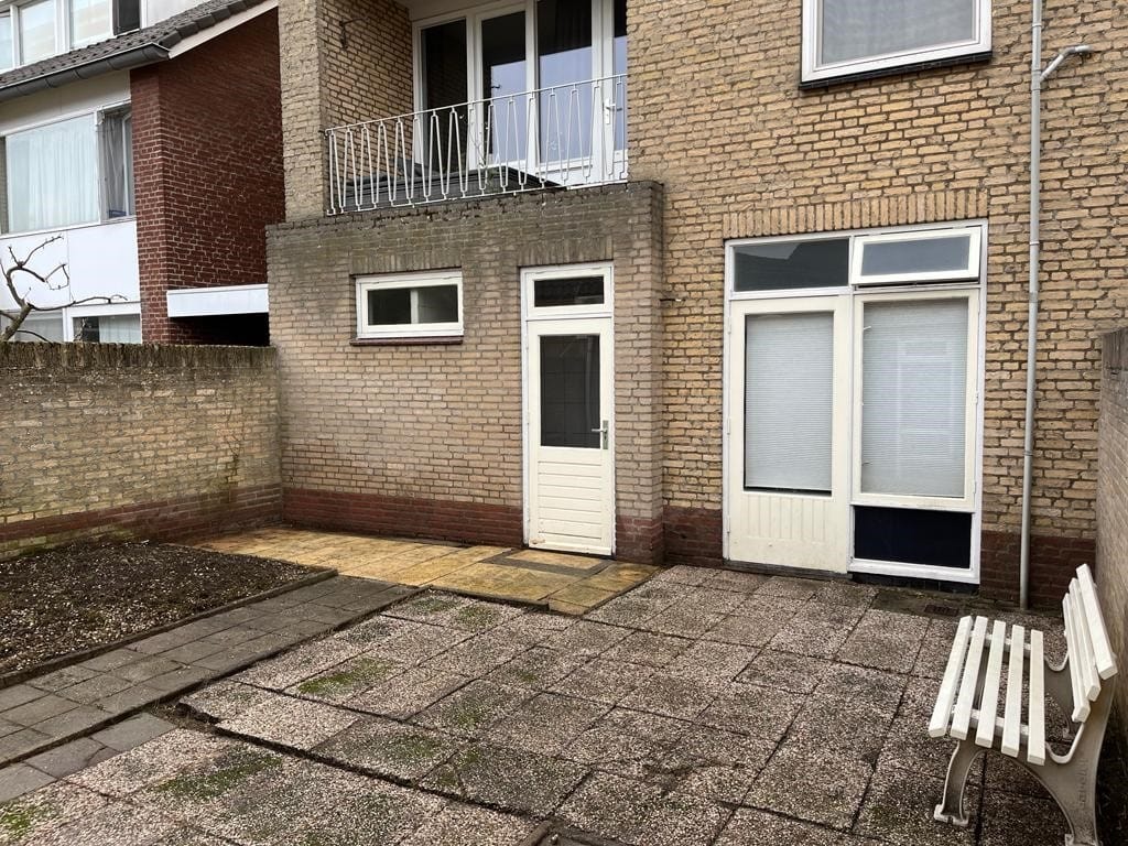 View photo 3 of Burg. Remmenstraat 9