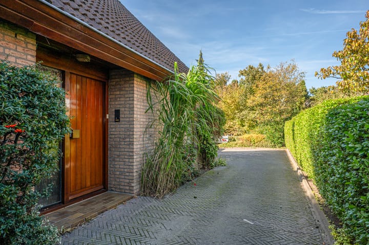 Vrijstaande woning te koop: Dwarsbree 7, Assen