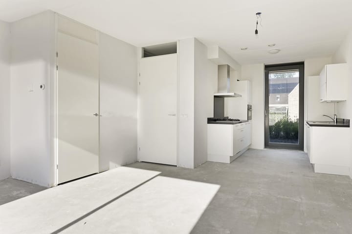 Foto 5 van Bloemenakker 9