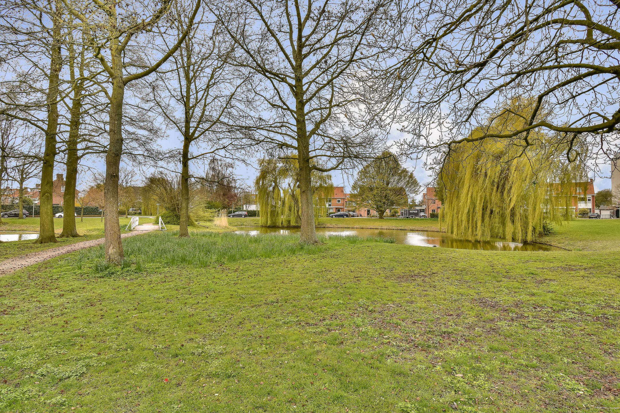 Foto 33 van van Heutszpark 16