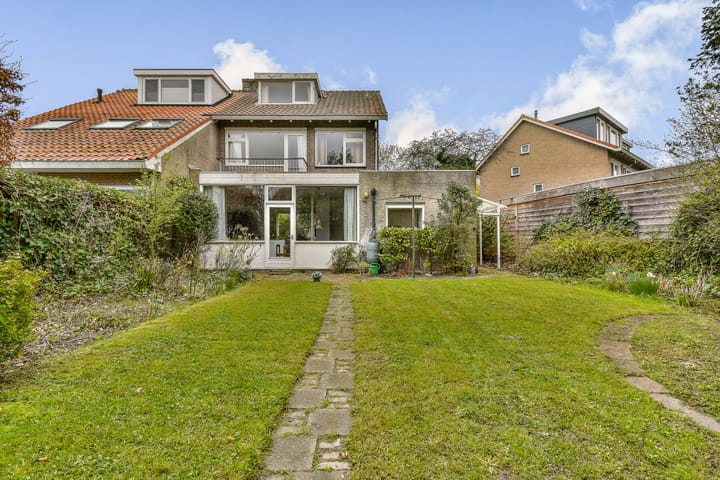 Foto 2 van van Heutszpark 16