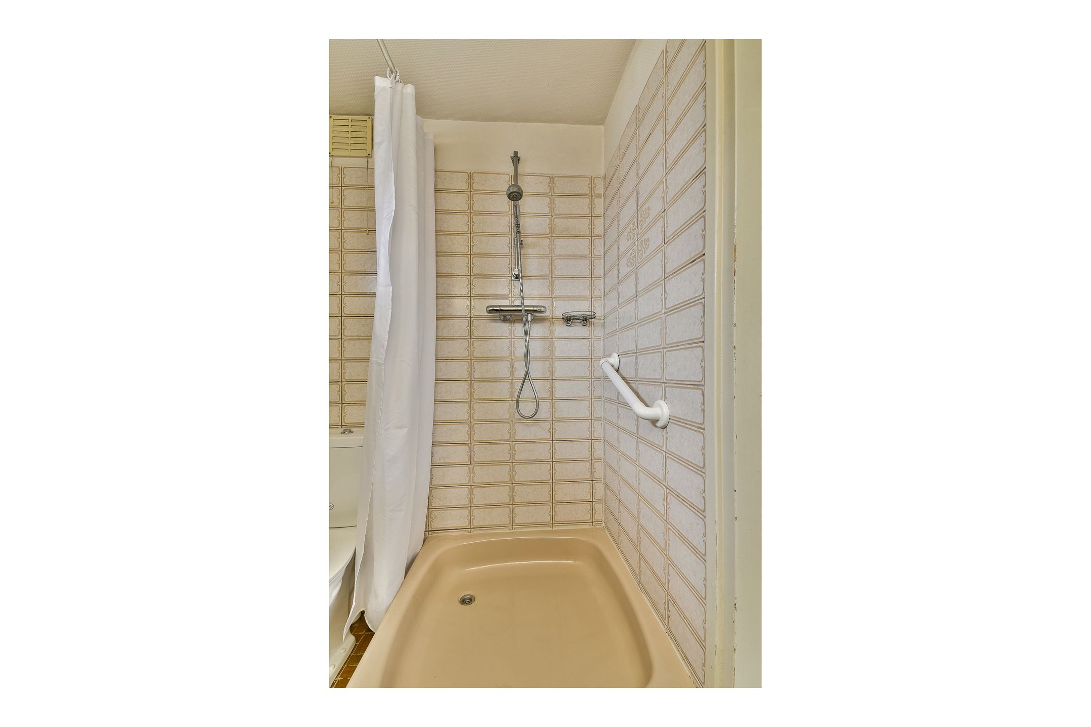 Foto 21 van van Heutszpark 16