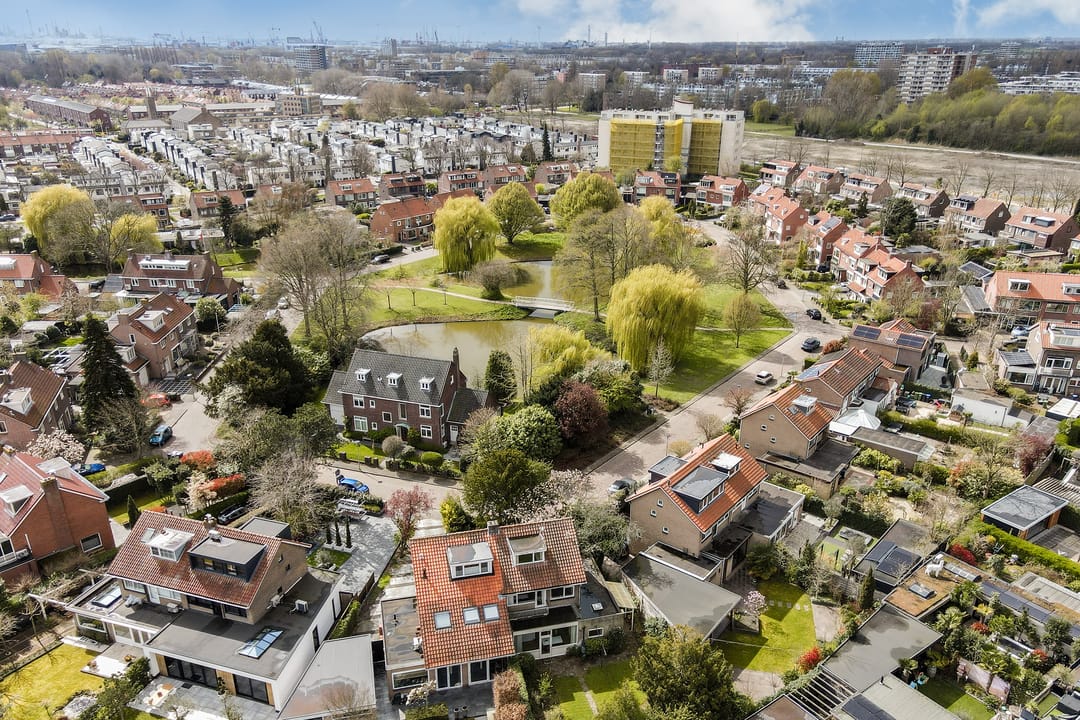 Foto 37 van van Heutszpark 16