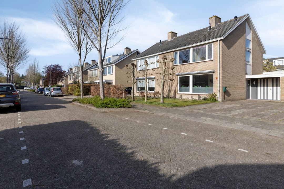 Foto 37 van Bachstraat 6