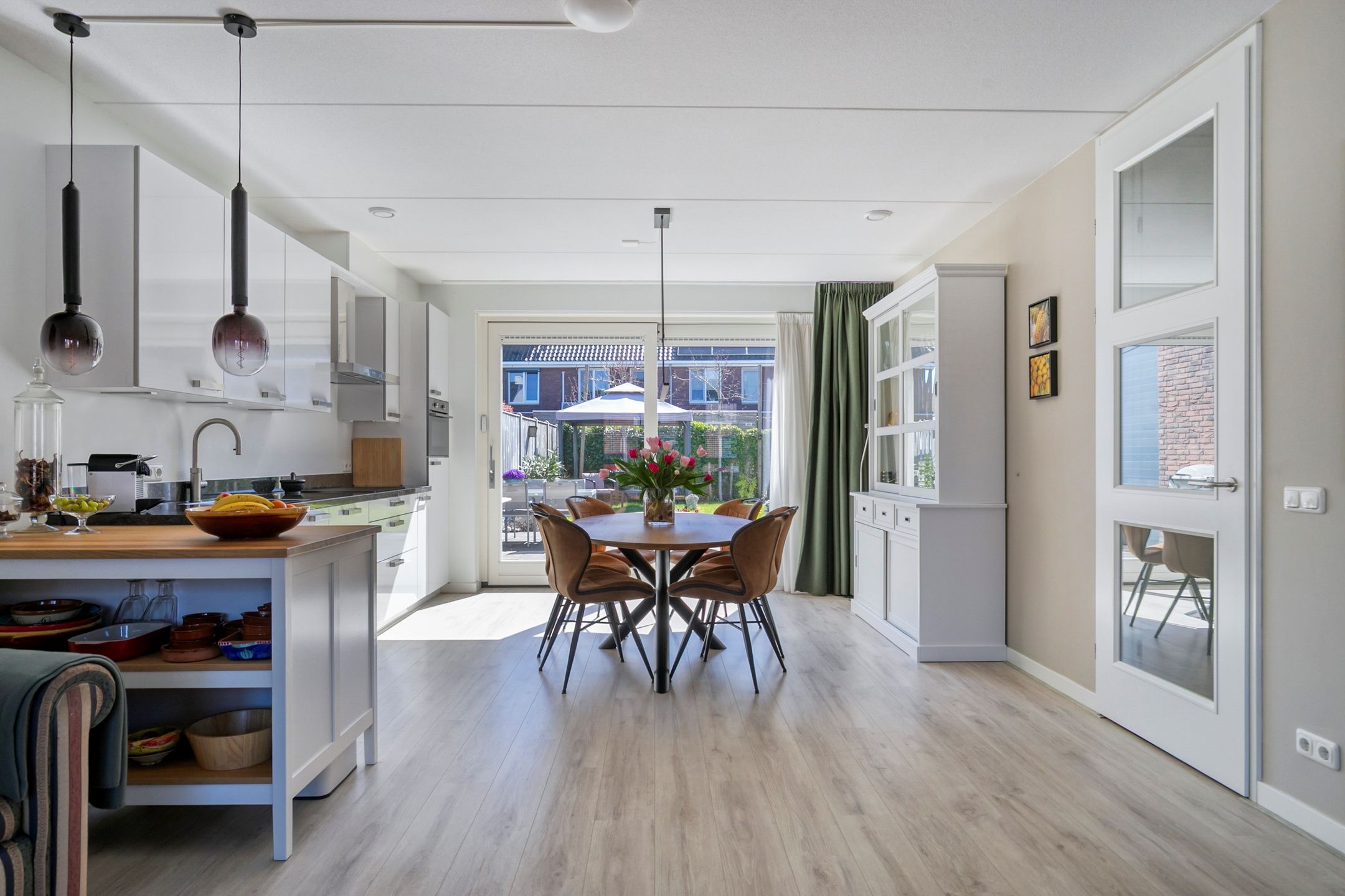 Foto 15 van Dick van Tussenbroekhof 8