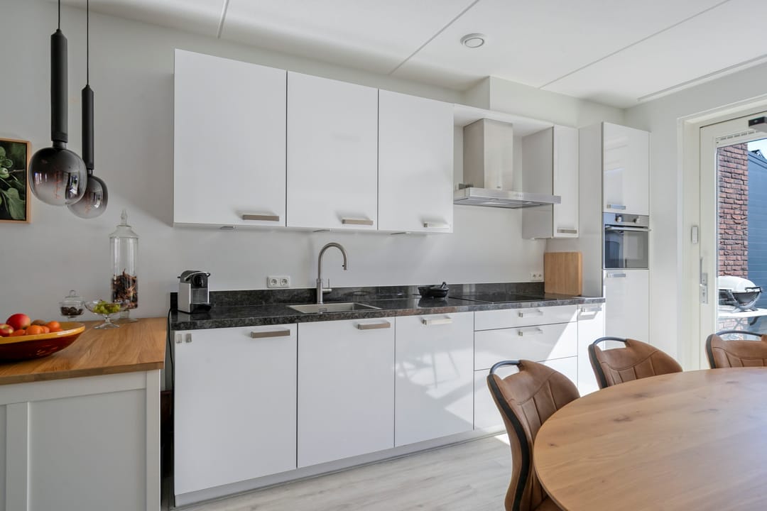 Foto 17 van Dick van Tussenbroekhof 8