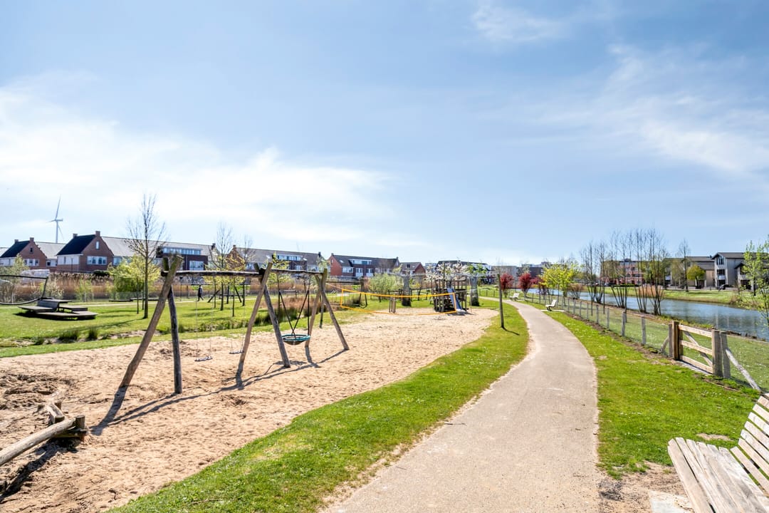 Foto 46 van Dick van Tussenbroekhof 8