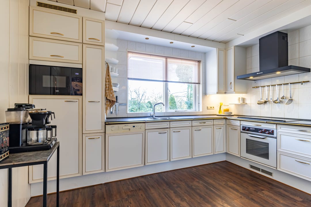 Foto 11 van Kommisjewei 120