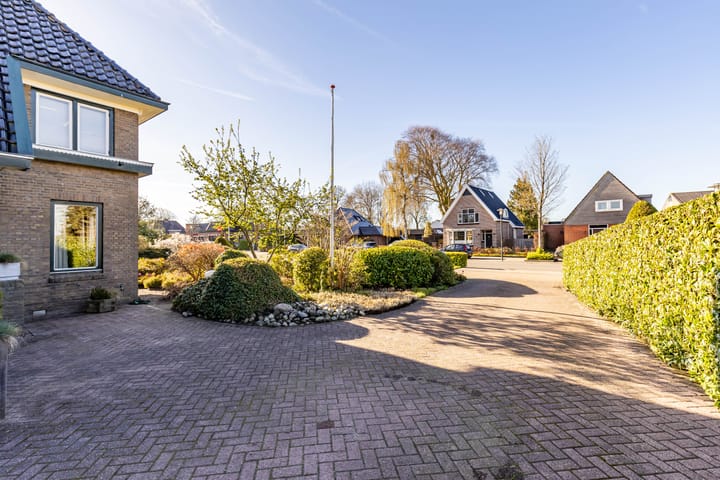 Vrijstaande woning te koop: Kommisjewei 120, Opeinde