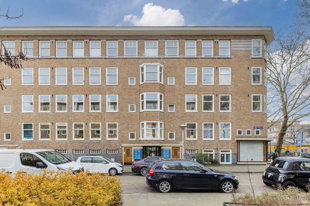 Photo 1 of Adriaan van Bergenstraat 5-2