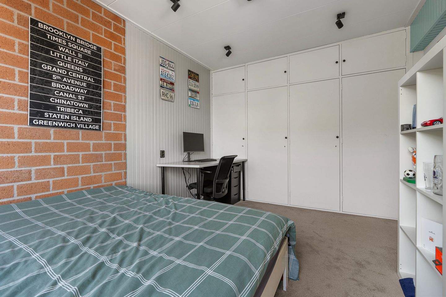 Photo 19 of Burgemeester Haefkensstraat 39