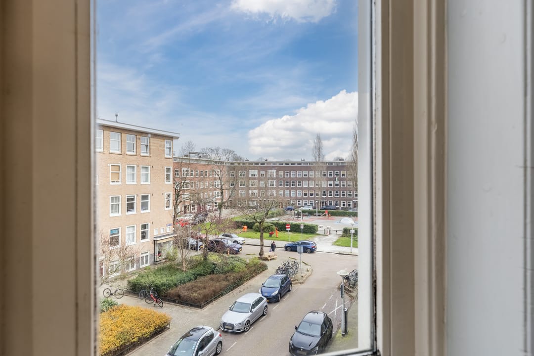 Photo 22 of Adriaan van Bergenstraat 5-2