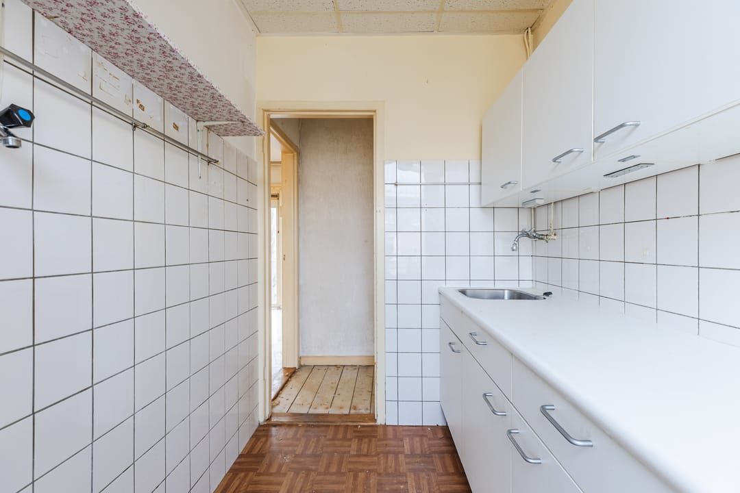 Photo 8 of Adriaan van Bergenstraat 5-2