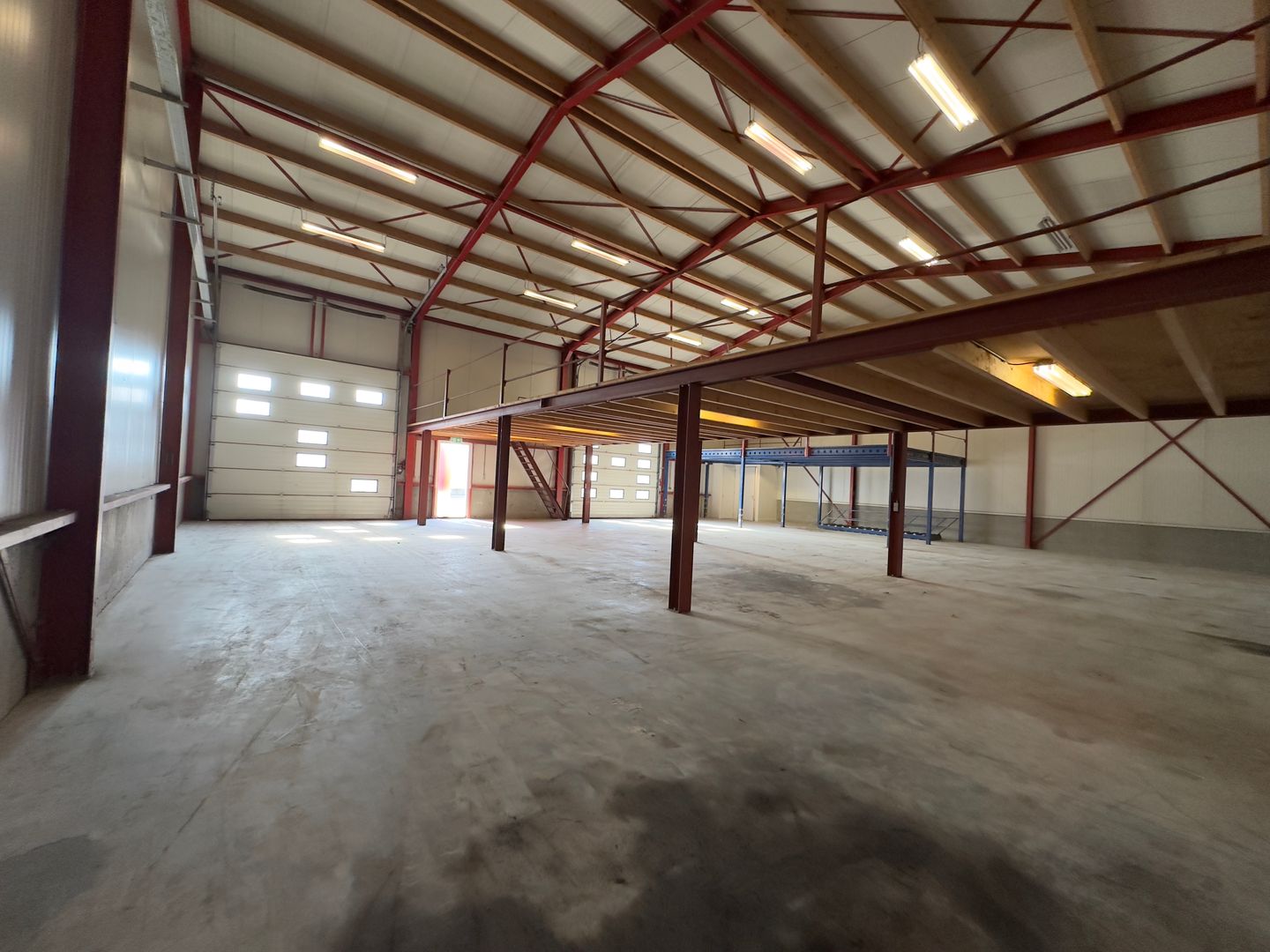 View photo 4 of Remmerden 50