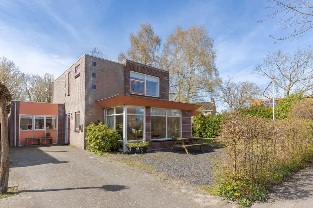 Foto 1 van Tribune 2