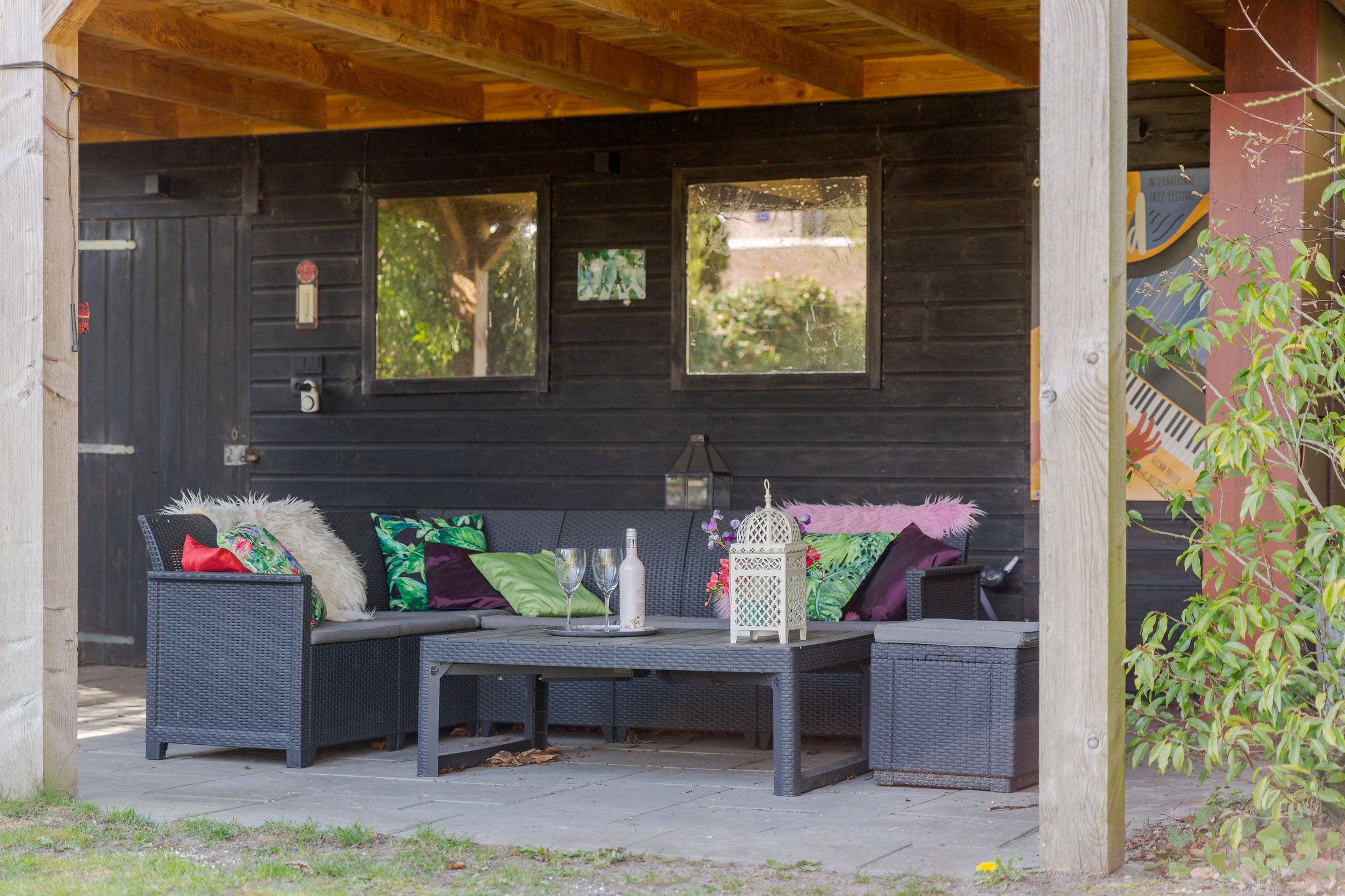 Foto 3 van Tribune 2