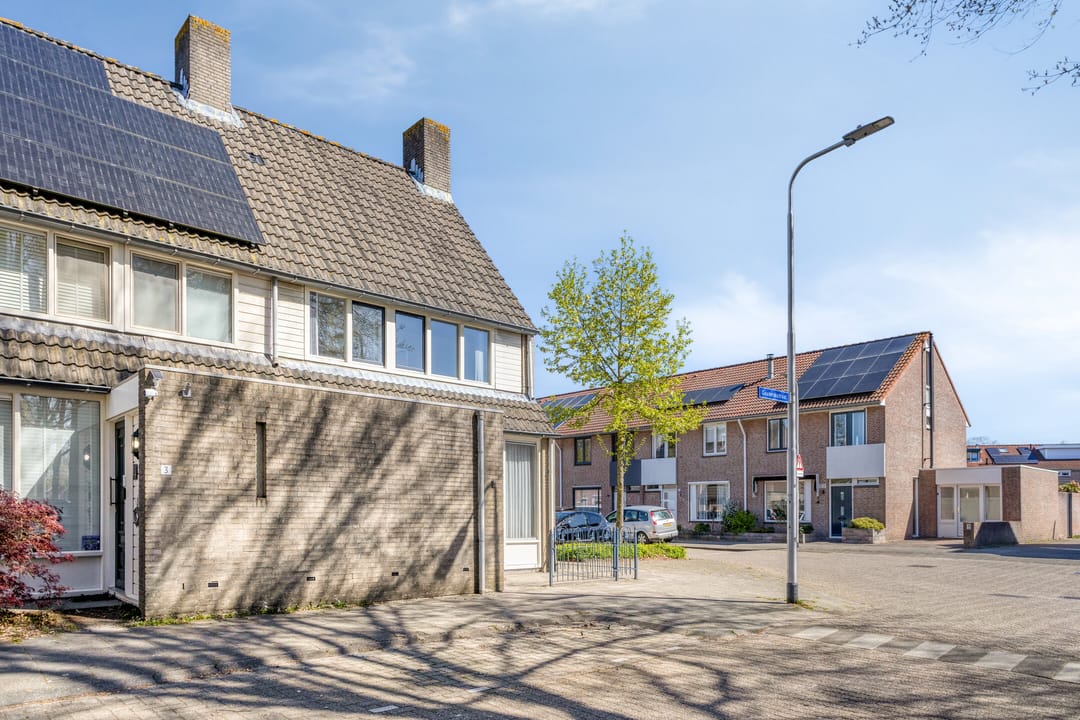 Foto 38 van Gouderakstraat 1