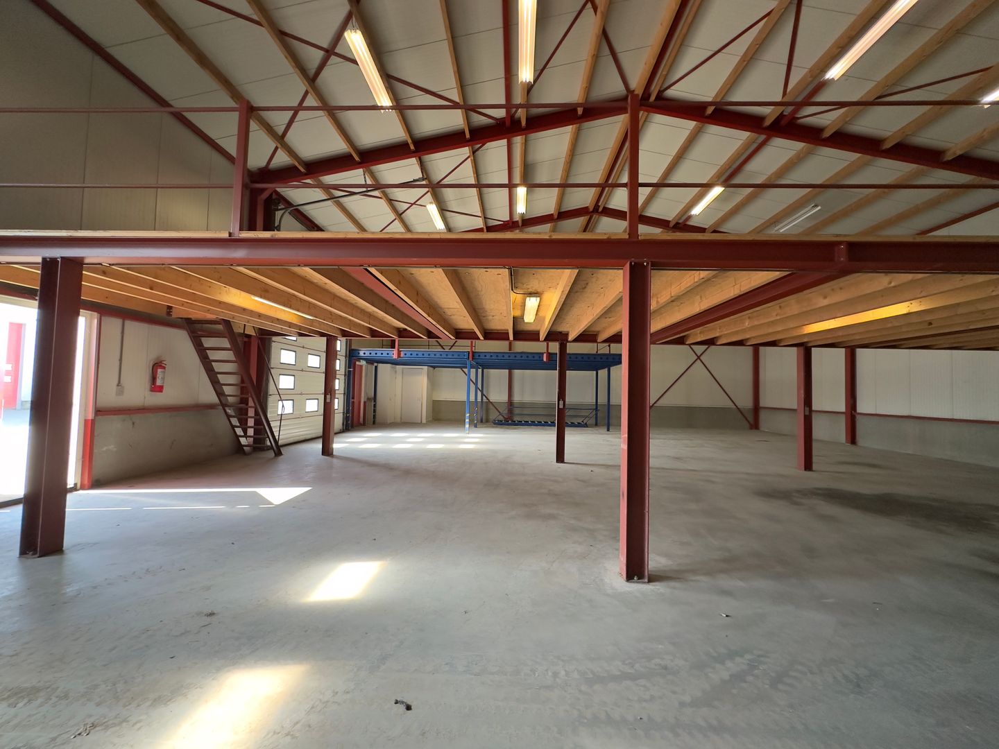 View photo 3 of Remmerden 50