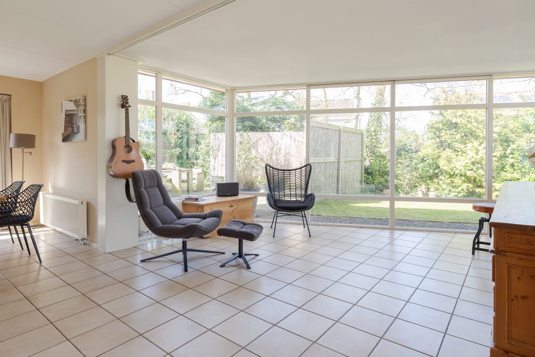 Foto 13 van Tribune 2