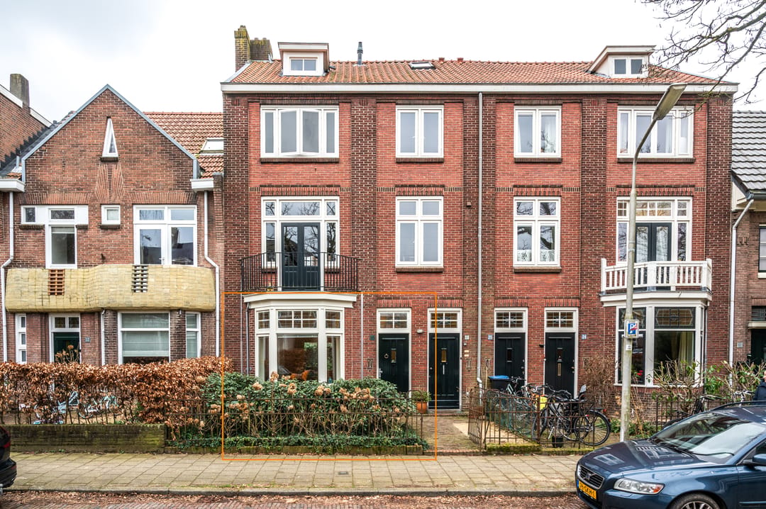 Photo 1 of Ruisdaelstraat 30