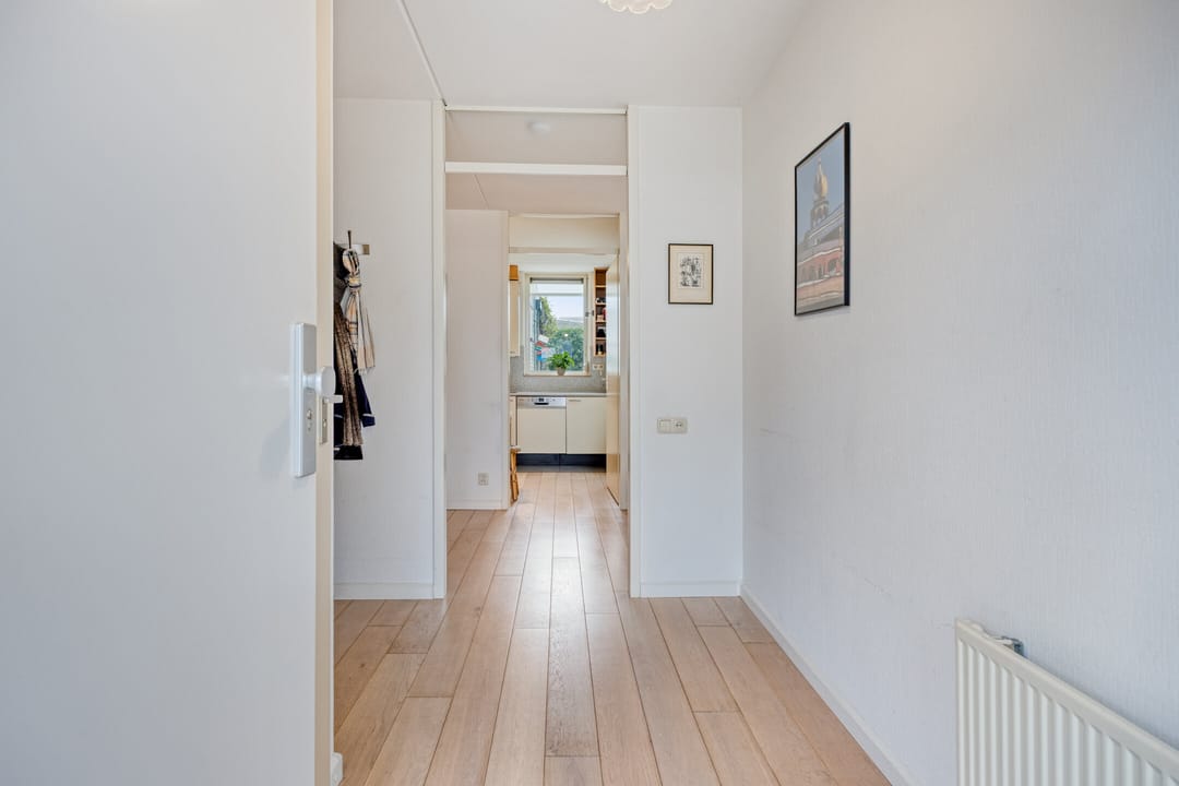 Foto 2 van Aan het beeldje 3