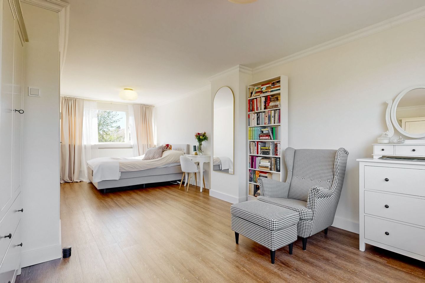 Photo 19 of Dahlialaan 10