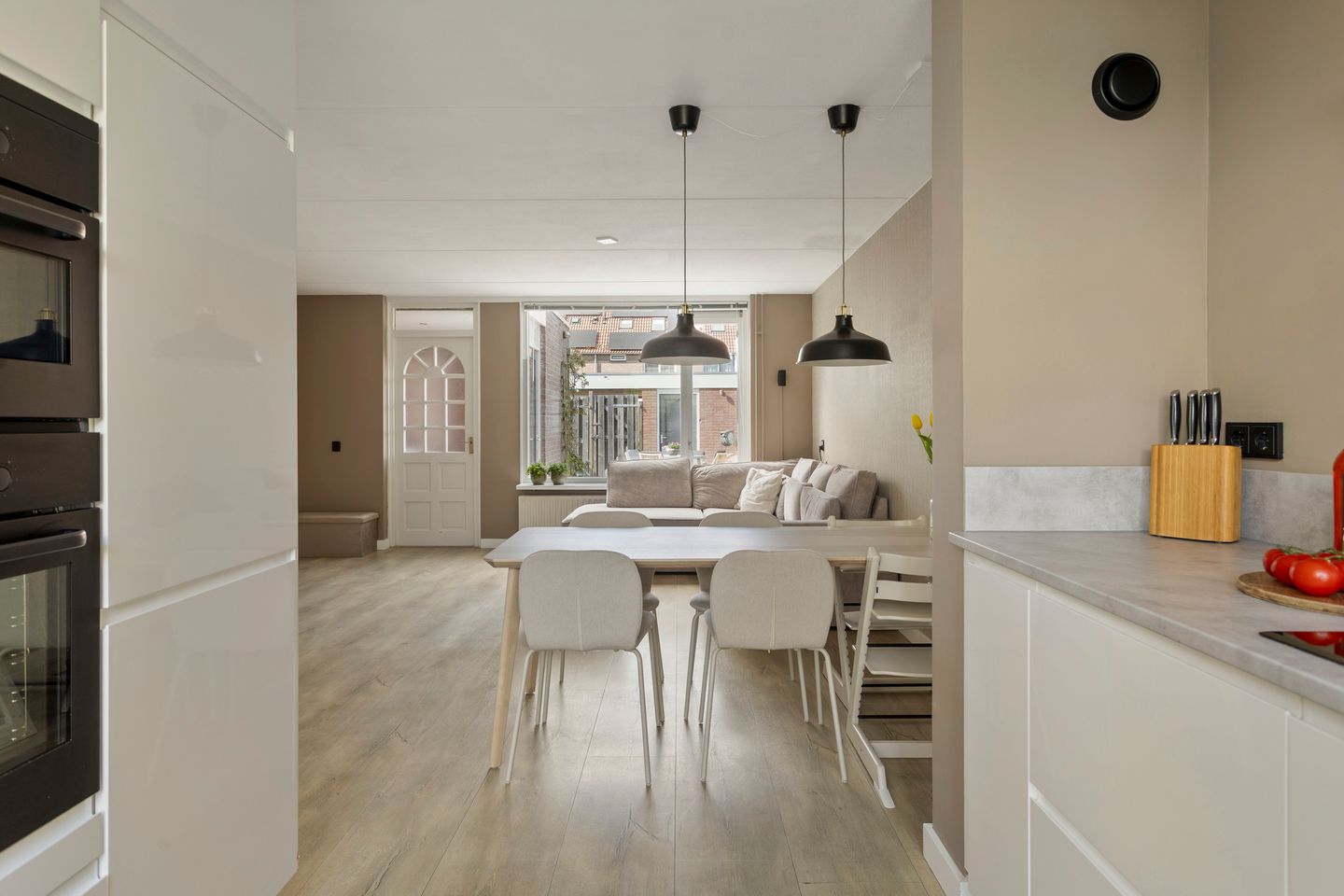 Foto 20 van Naoberdreef 85