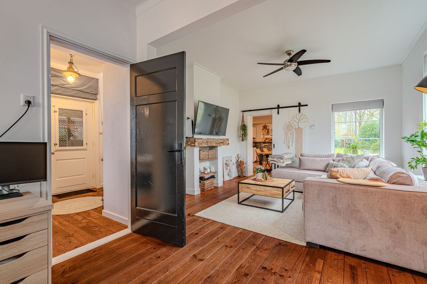 Photo 10 of Dorpsstraat 145