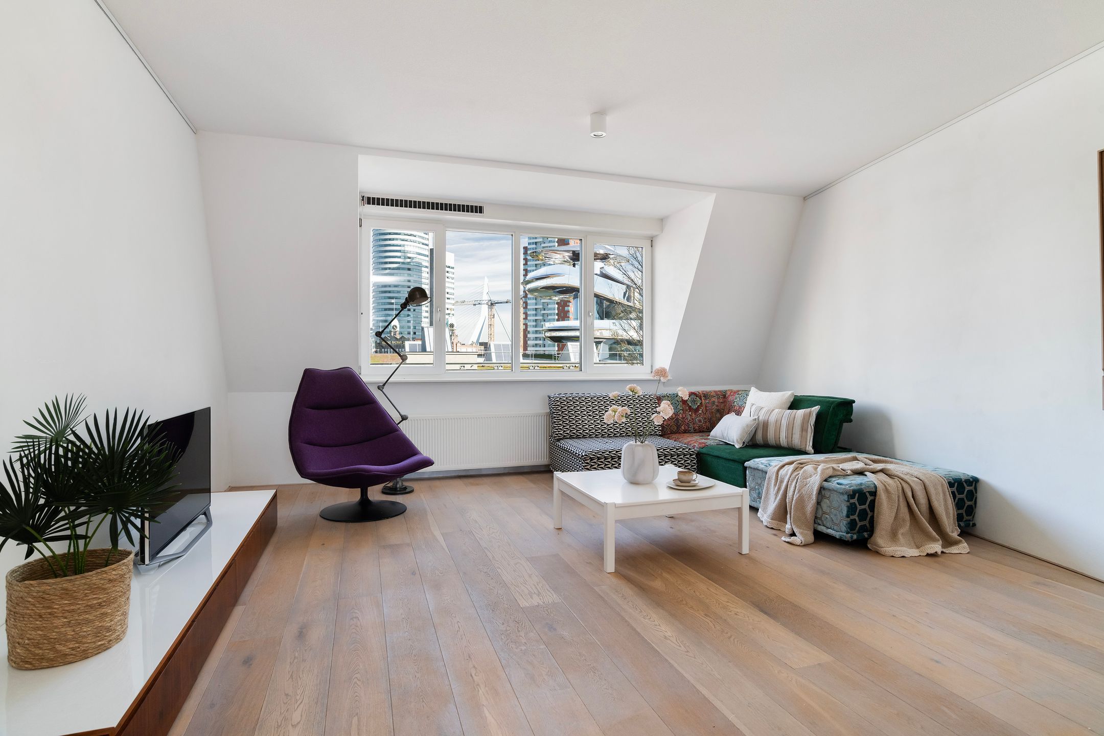 Photo 3 of Tolhuisstraat 8-D