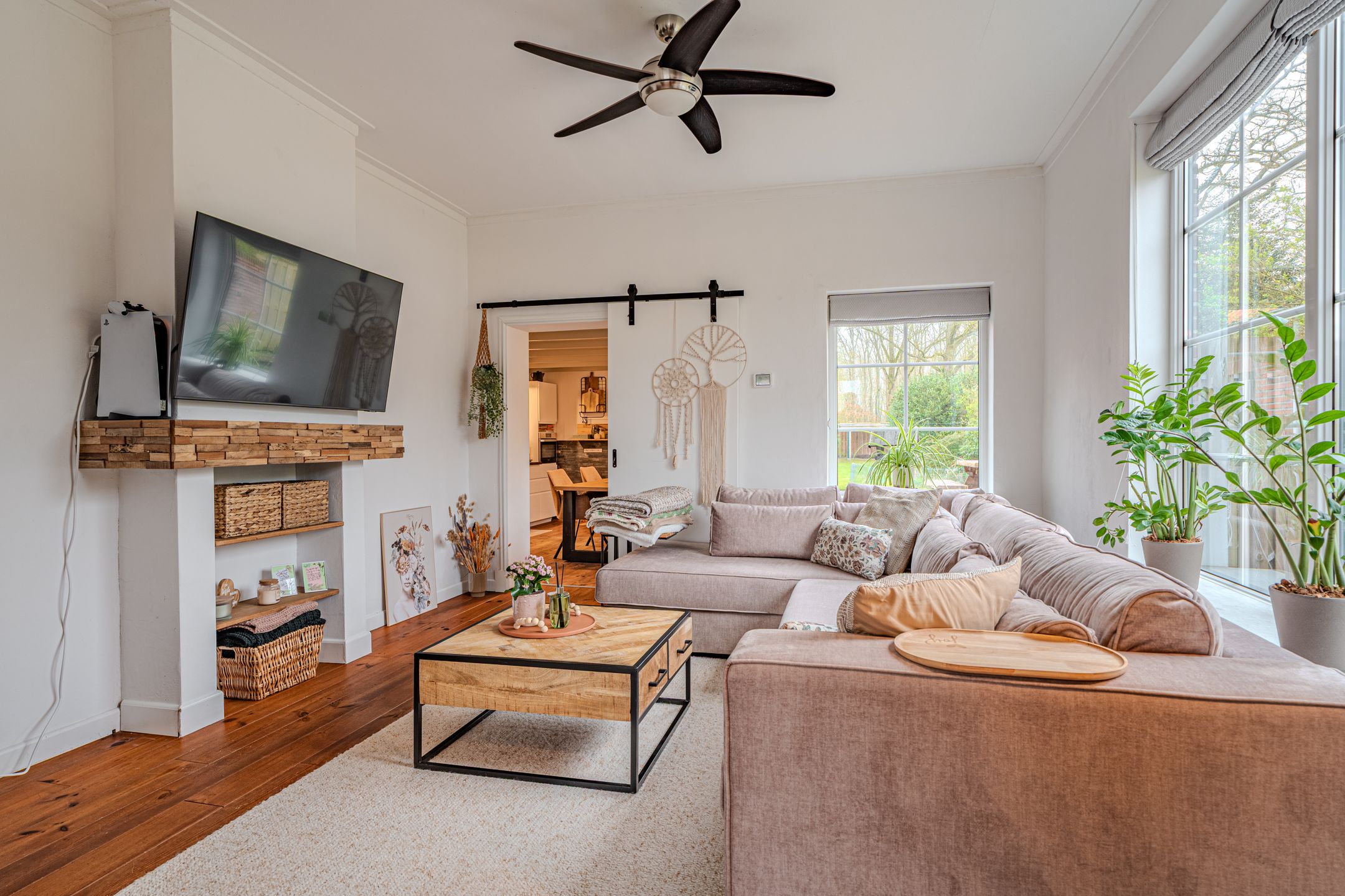 Photo 3 of Dorpsstraat 145