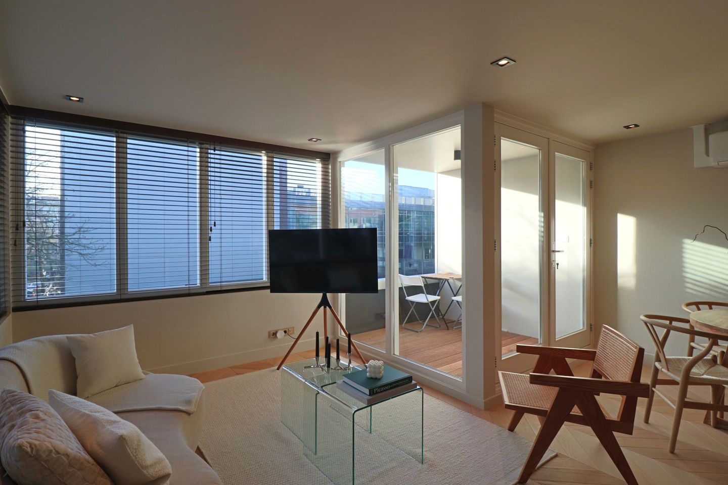 Foto 10 van Karperweg 15-B