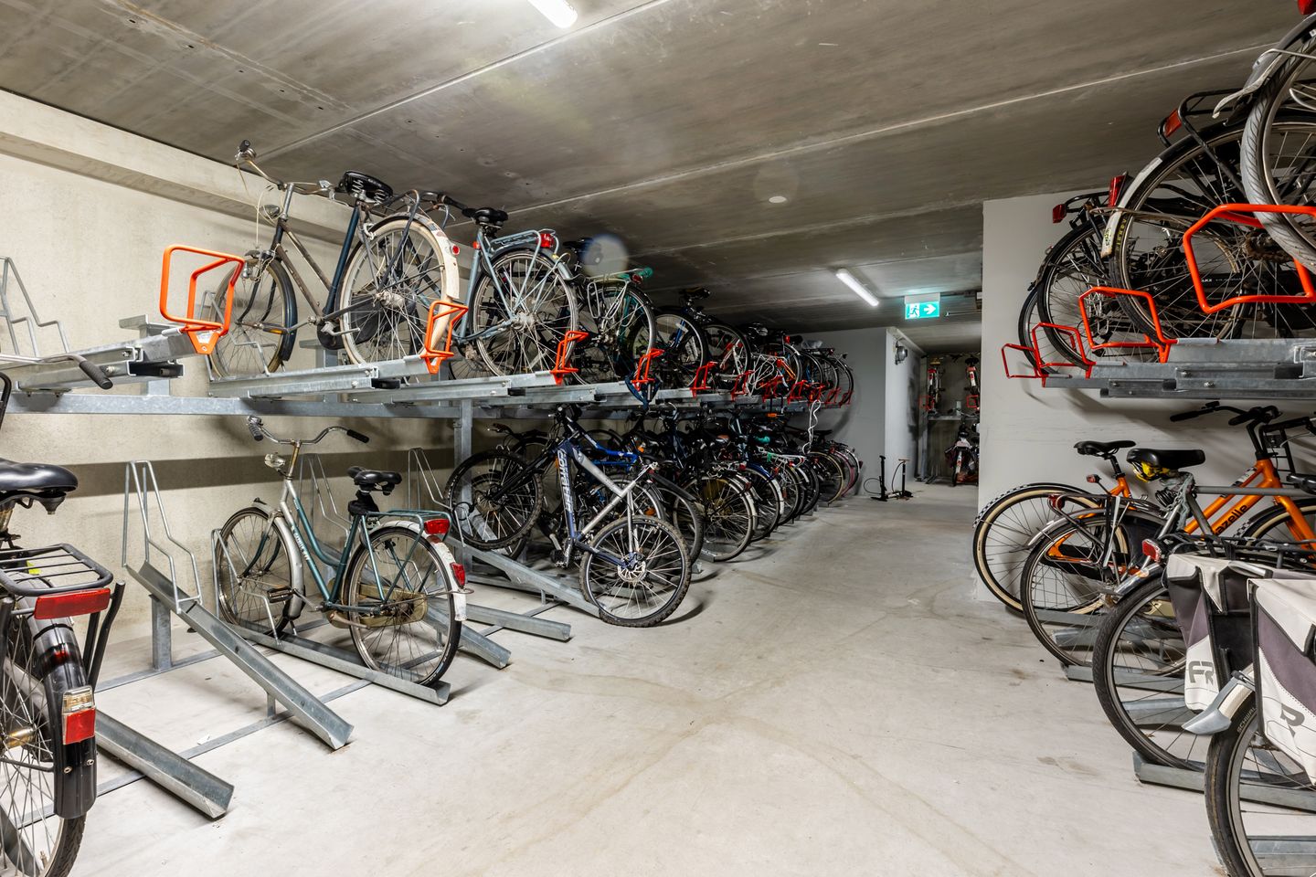 Foto 34 van Kruisplein 986