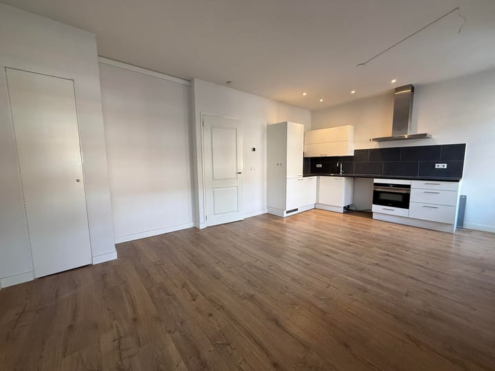 Photo 3 of Haarlemmermeerstraat 131-2