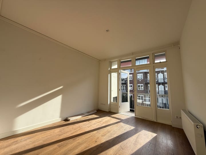 Photo 5 of Haarlemmermeerstraat 131-2