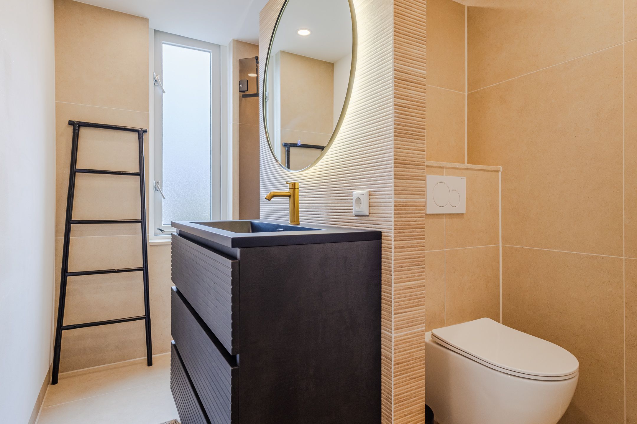 Foto 21 van Gele Lis 11