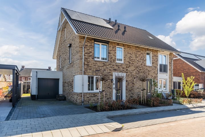 Foto 4 van Lieve Vrouweveld 3