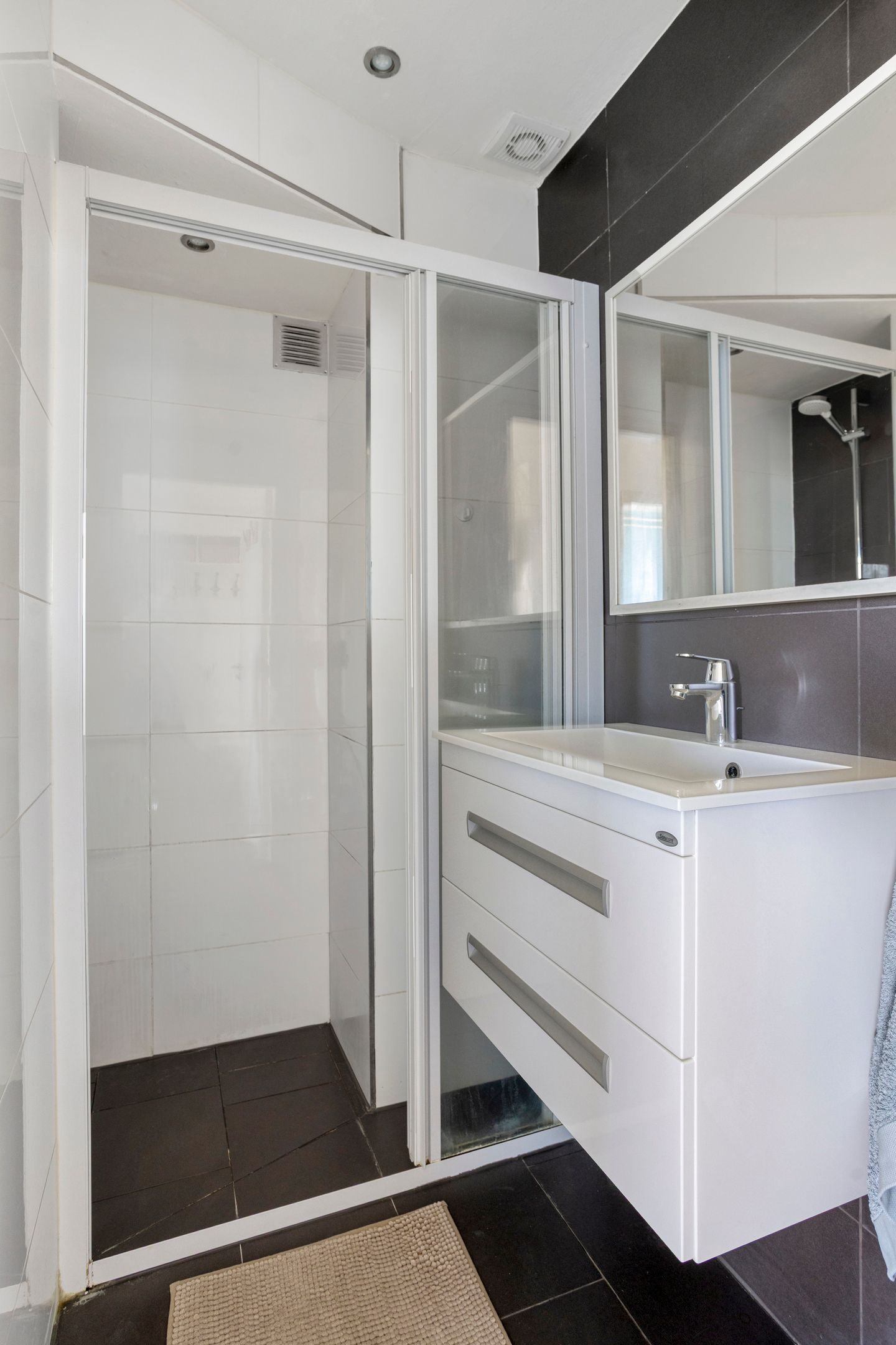 Foto 30 van Donderslaan 111