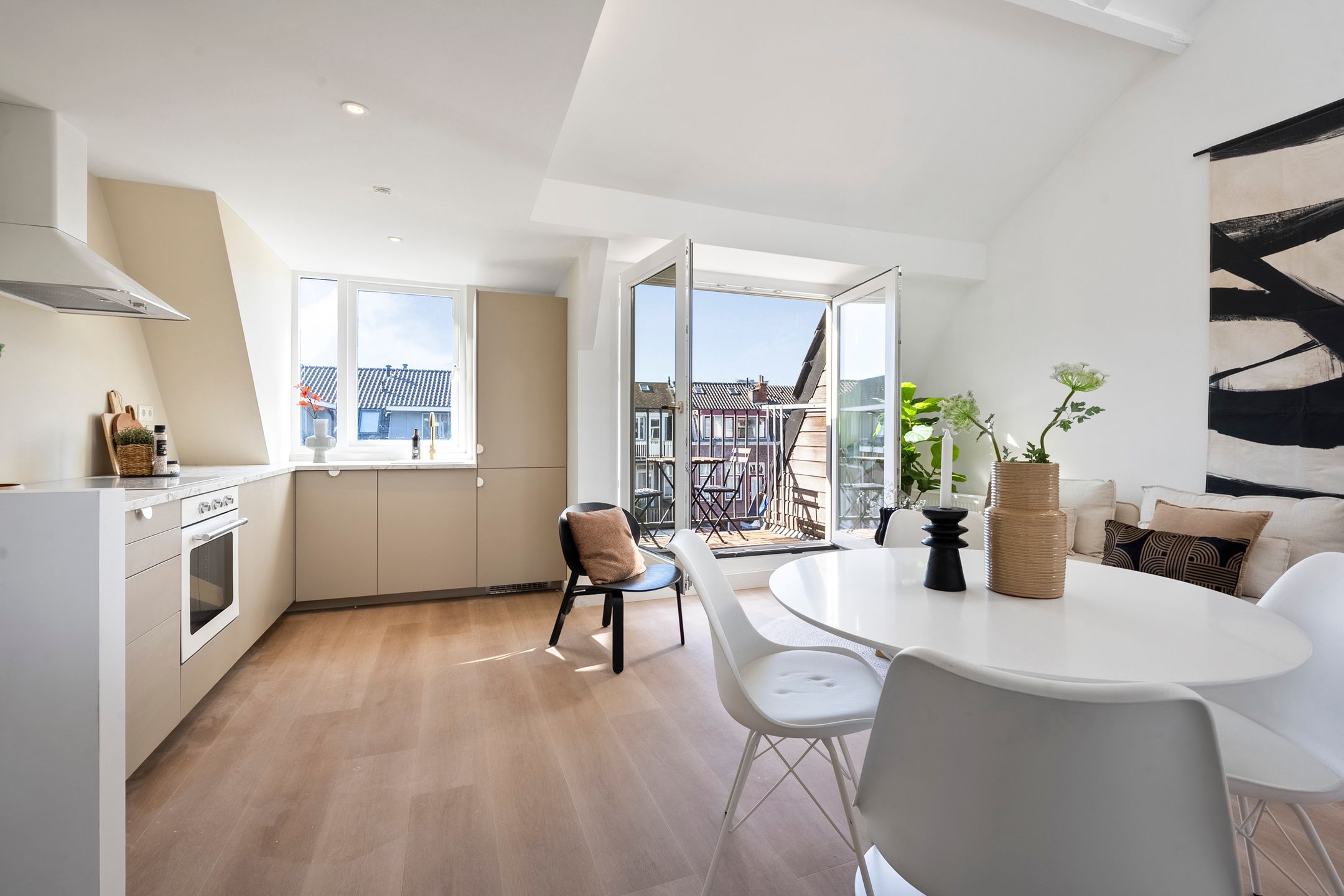 Linschotenstraat 4-B 4 B