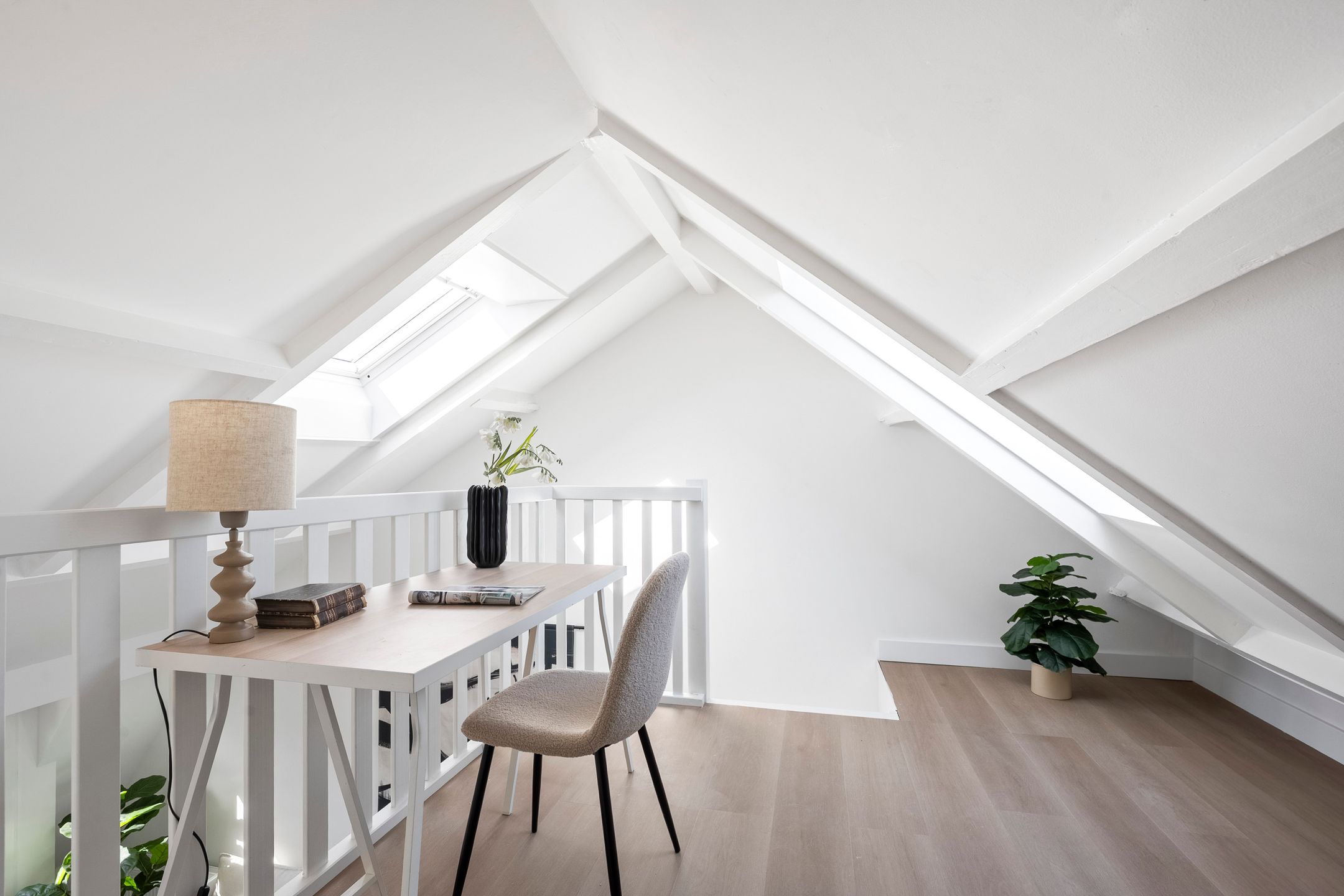 Foto 15 van Linschotenstraat 4-B