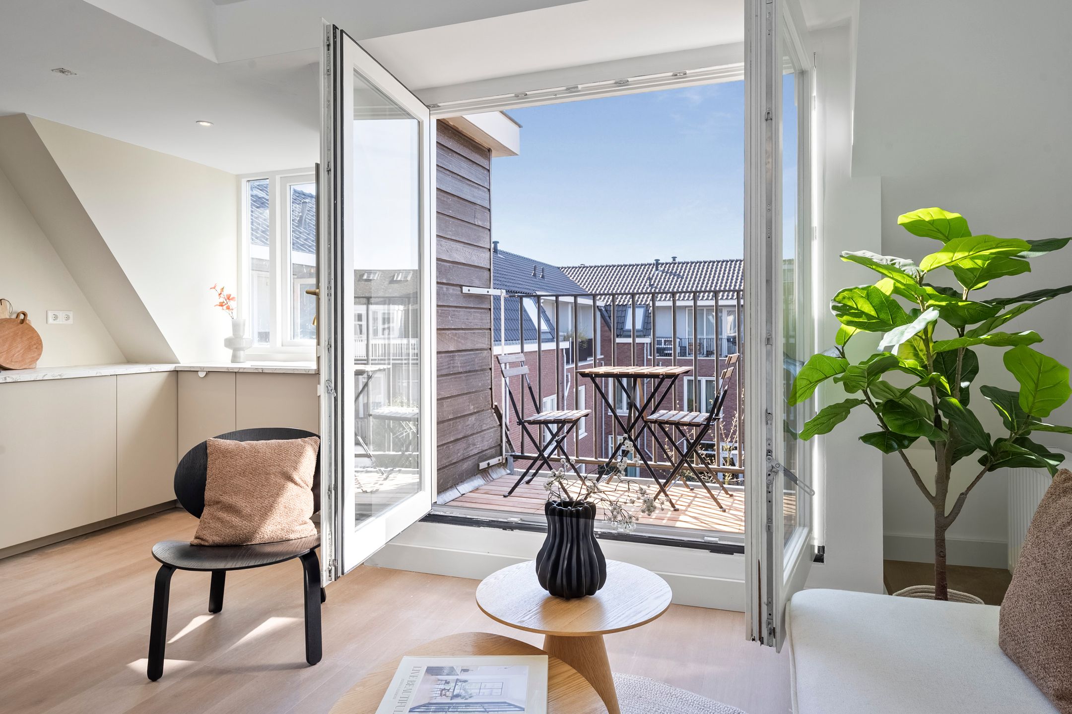 Foto 6 van Linschotenstraat 4-B