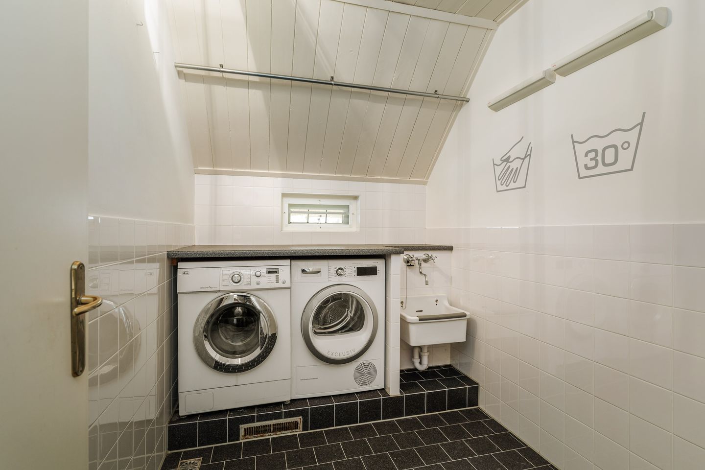 Photo 34 of Veldweg 7