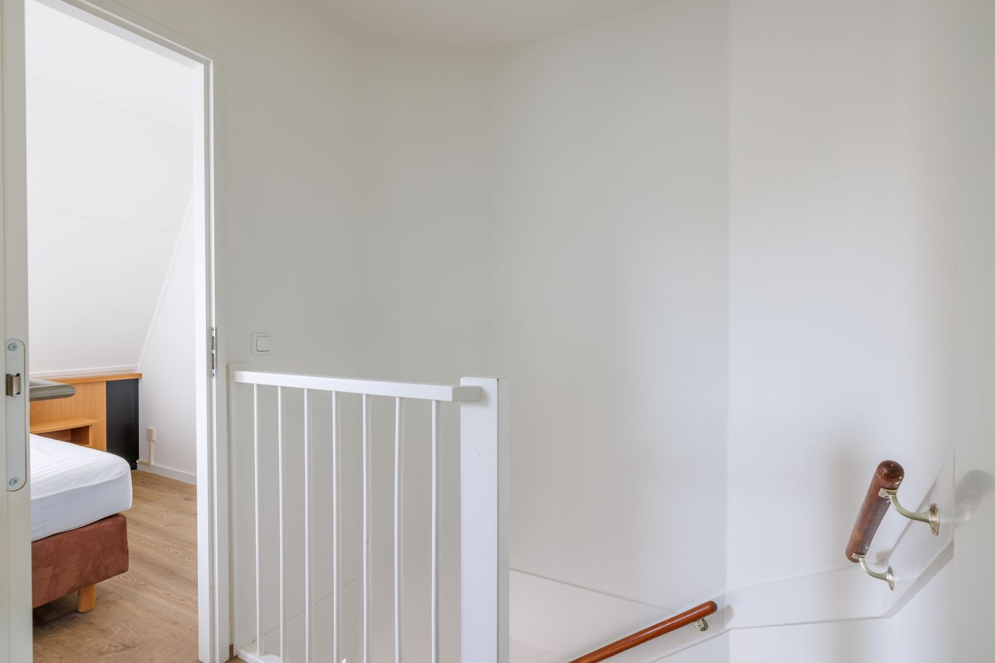 Foto 25 van Oosterhiemweg 1-036