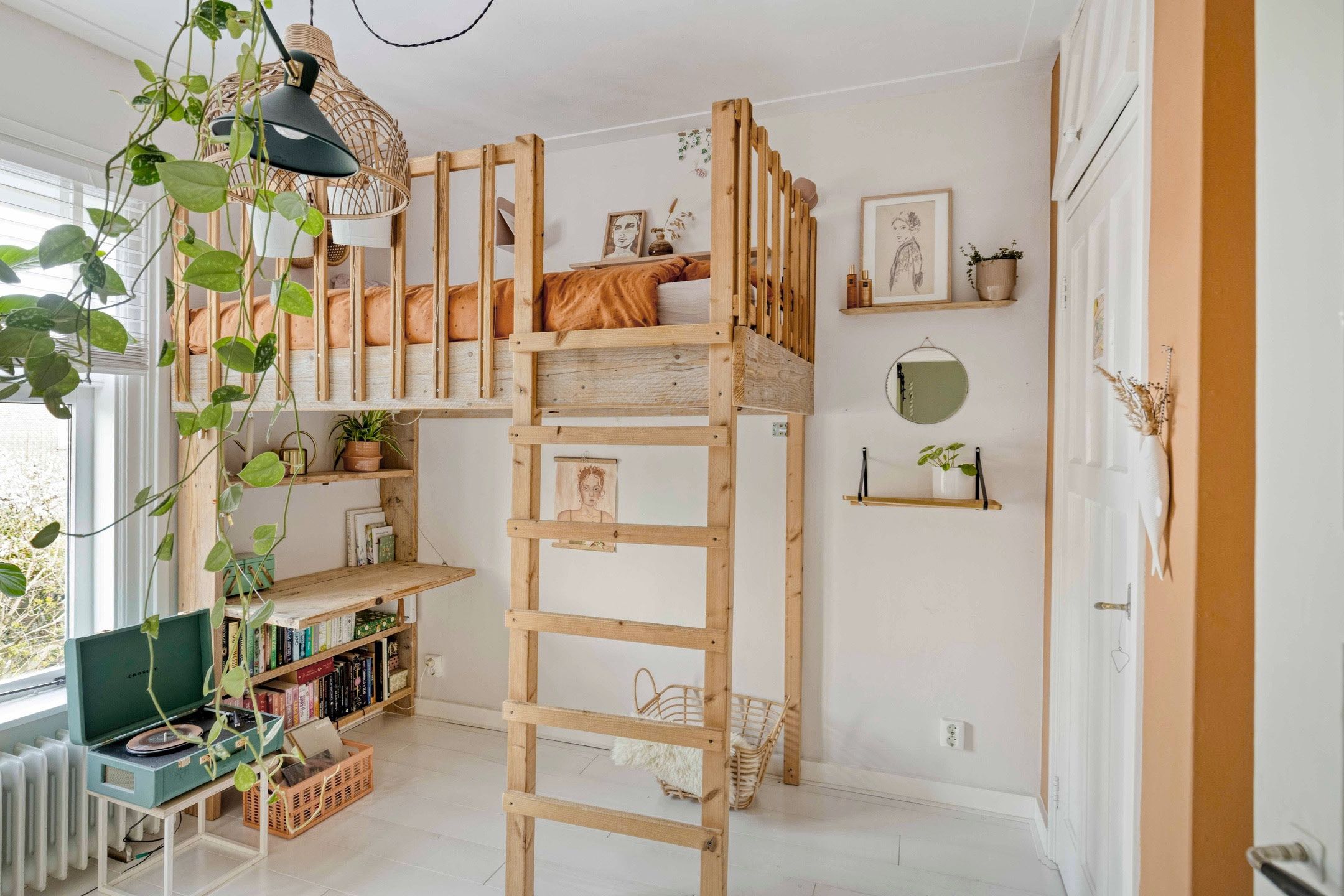 Foto 24 van Leeuwerikstraat 27