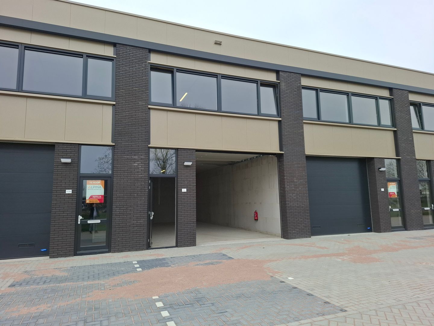 Bekijk foto 2 van Zambonistraat 15-L