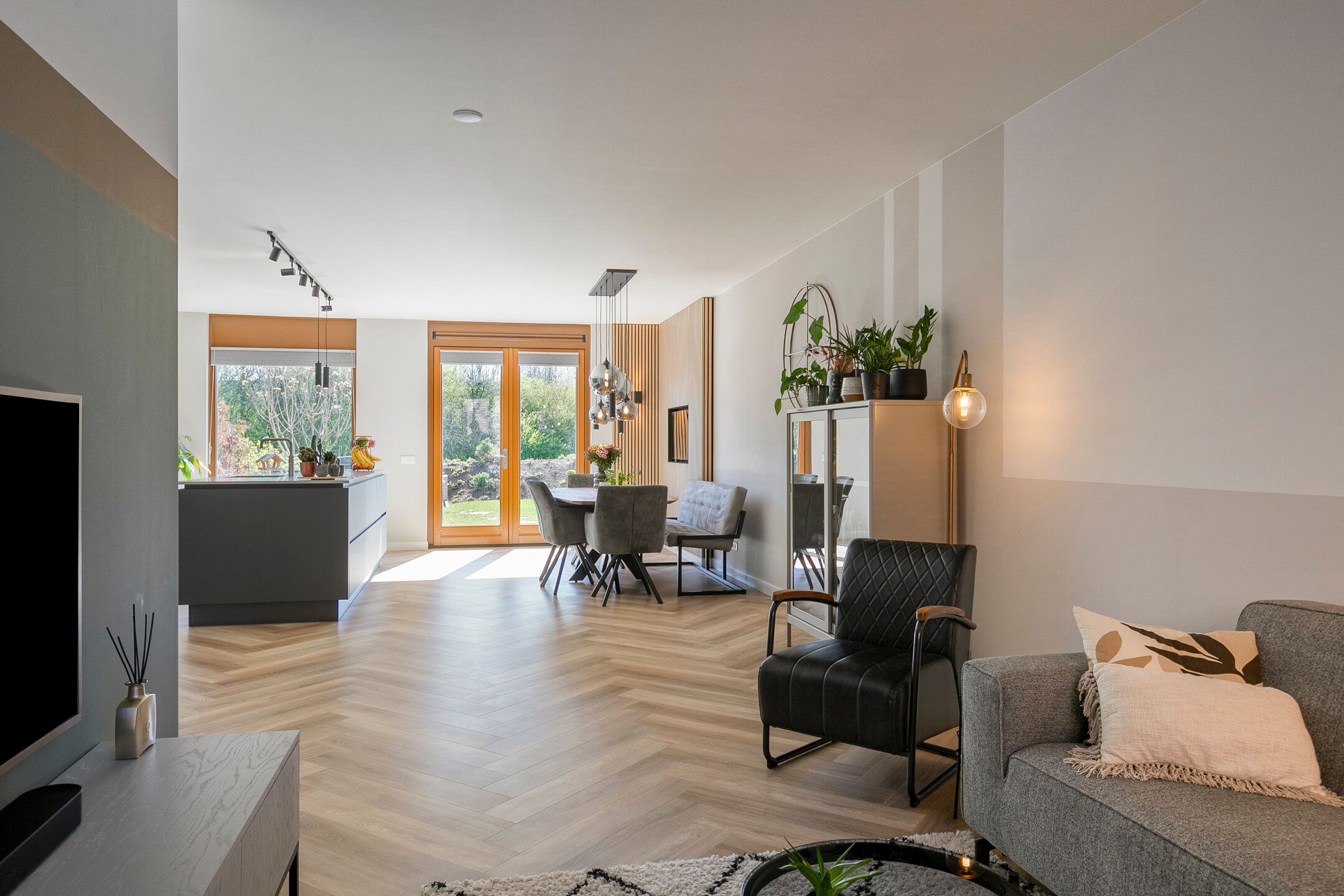 Foto 9 van Oeverhuyze 6