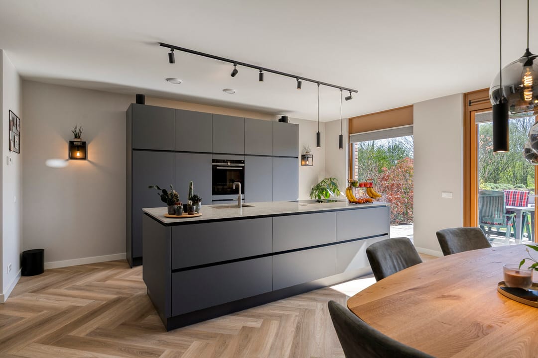 Foto 11 van Oeverhuyze 6